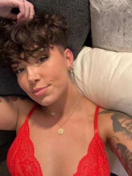 OnlyFans - Miya / @miyaacacia Scene 32 — photo 20 of 20