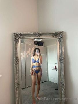 OnlyFans - Sophie / @sophhcx Scene 18