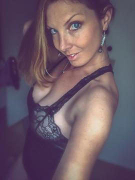 OnlyFans - Marie /  @lakshmishiddentreasures Scene 5 — photo 4 of 20