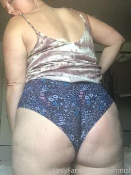 OnlyFans - Marie /  @lakshmishiddentreasures Scene 45 — photo 2 of 20