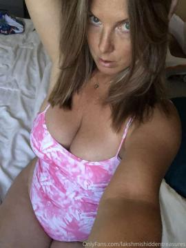 OnlyFans - Marie /  @lakshmishiddentreasures Scene 106 — photo 18 of 20