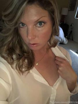 OnlyFans - Marie /  @lakshmishiddentreasures Scene 113 — photo 18 of 20