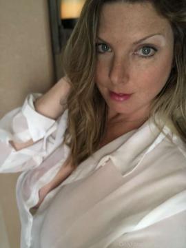 OnlyFans - Marie /  @lakshmishiddentreasures Scene 155 — photo 2 of 20