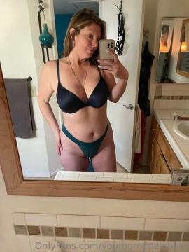 OnlyFans - Marie /  @lakshmishiddentreasures Scene 159 — photo 10 of 20