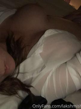 OnlyFans - Marie /  @lakshmishiddentreasures Scene 162 — photo 10 of 20