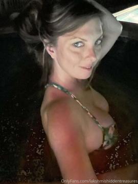OnlyFans - Marie /  @lakshmishiddentreasures Scene 220 — photo 3 of 20