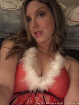 OnlyFans - Marie /  @lakshmishiddentreasures Scene 295 — photo 4 of 20