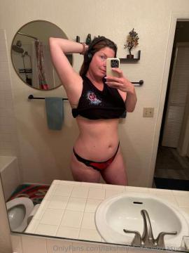 OnlyFans - Marie /  @lakshmishiddentreasures Scene 354 — photo 14 of 20