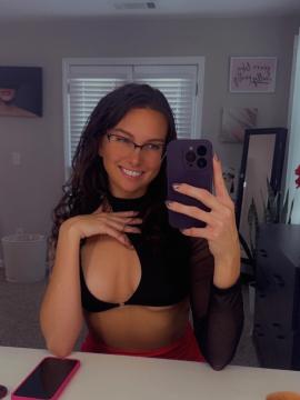 OnlyFans - Riley Jade / @rileyjadeadams Scene 2 — photo 6 of 20