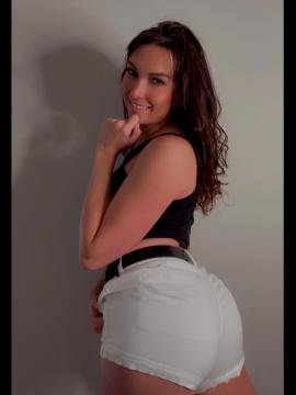 OnlyFans - Riley Jade / @rileyjadeadams Scene 4 — photo 2 of 20