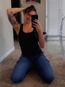 OnlyFans - Riley Jade / @rileyjadeadams Scene 5 — photo 9 of 20