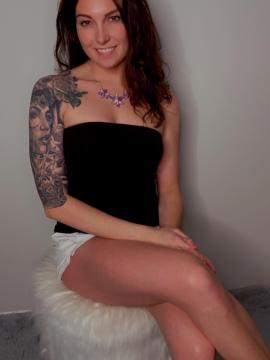 OnlyFans - Riley Jade / @rileyjadeadams Scene 5 — photo 17 of 20