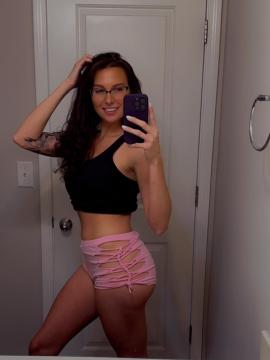 OnlyFans - Riley Jade / @rileyjadeadams Scene 7 — photo 19 of 20