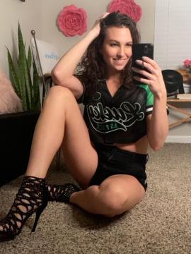 OnlyFans - Riley Jade / @rileyjadeadams Scene 9 — photo 4 of 20