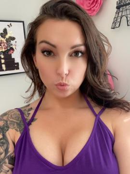 OnlyFans - Riley Jade / @rileyjadeadams Scene 10 — photo 8 of 20