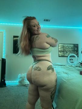 OnlyFans - Fatty Kirkpatrick / @flawlislawlis Scene 1 — photo 1 of 20