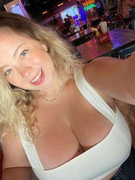 OnlyFans - Selena Ray Busty Blonde / @selenaray Scene 57