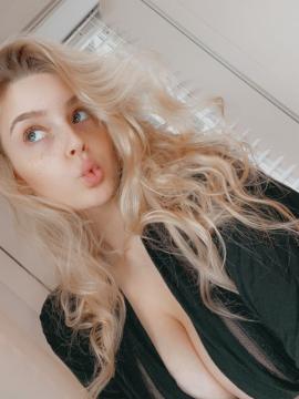 OnlyFans - Cassandra Summer / @csblondebombshell Scene 8 — photo 15 of 20