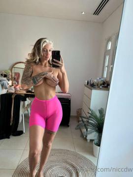 OnlyFans - Nicole Drinkwater / @niccdw Scene 60 — photo 4 of 20