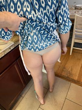 OnlyFans - That Christian Mom / @Vivi_Lane Scene 13 — photo 6 of 20
