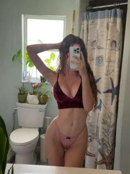 OnlyFans - Alicia / @kitty882 Scene 32