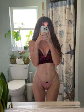 OnlyFans - Alicia / @kitty882 Scene 33 — photo 4 of 20