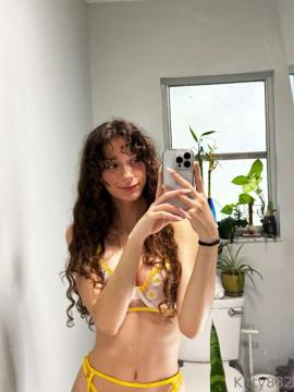 OnlyFans - Alicia / @kitty882 Scene 64 — photo 17 of 20