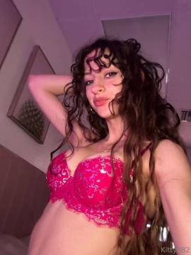 OnlyFans - Alicia / @kitty882 Scene 137 — photo 10 of 20