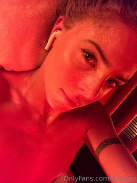 OnlyFans - Lumi Ray / @lumiray Scene 12 — photo 2 of 20