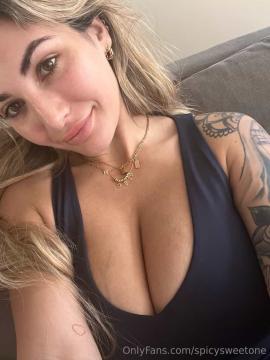 OnlyFans - Spicysweetone / @Spicysweetone Scene 17 — photo 3 of 20