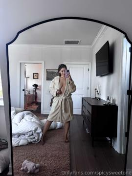 OnlyFans - Spicysweetone / @Spicysweetone Scene 22 — photo 2 of 20
