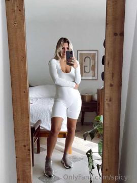 OnlyFans - Spicysweetone / @Spicysweetone Scene 23 — photo 5 of 20