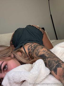OnlyFans - Spicysweetone / @Spicysweetone Scene 33 — photo 5 of 20