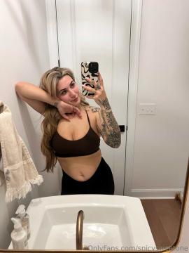 OnlyFans - Spicysweetone / @Spicysweetone Scene 36 — photo 1 of 20