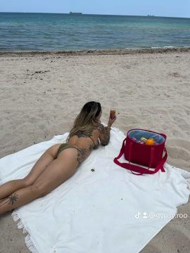 OnlyFans - Spicysweetone / @Spicysweetone Scene 42 — photo 6 of 20