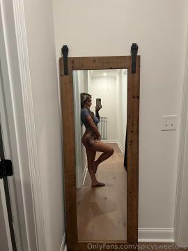 OnlyFans - Spicysweetone / @Spicysweetone Scene 45 — photo 17 of 20
