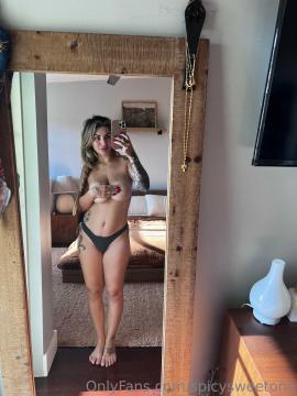 OnlyFans - Spicysweetone / @Spicysweetone Scene 60 — photo 17 of 20