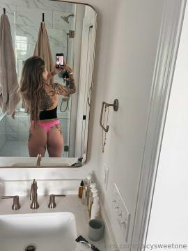 OnlyFans - Spicysweetone / @Spicysweetone Scene 62 — photo 2 of 20