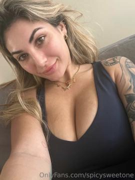 OnlyFans - Spicysweetone / @Spicysweetone Scene 63 — photo 8 of 20