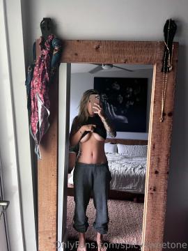 OnlyFans - Spicysweetone / @Spicysweetone Scene 79 — photo 3 of 20
