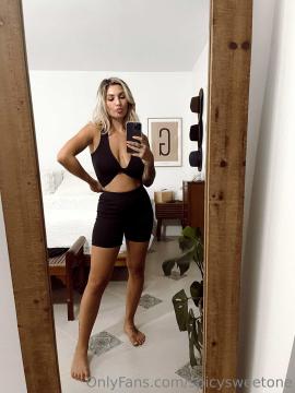 OnlyFans - Spicysweetone / @Spicysweetone Scene 80 — photo 5 of 20
