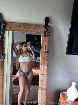 OnlyFans - Spicysweetone / @Spicysweetone Scene 81 — photo 7 of 20