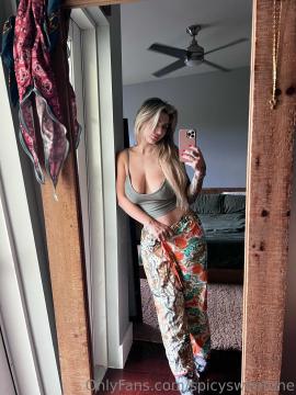 OnlyFans - Spicysweetone / @Spicysweetone Scene 83 — photo 5 of 20