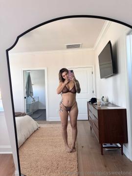 OnlyFans - Spicysweetone / @Spicysweetone Scene 96 — photo 19 of 20