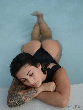OnlyFans - Spicysweetone / @Spicysweetone Scene 106 — photo 3 of 20
