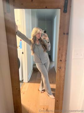 OnlyFans - Spicysweetone / @Spicysweetone Scene 110 — photo 18 of 20