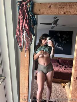 OnlyFans - Spicysweetone / @Spicysweetone Scene 126 — photo 3 of 20