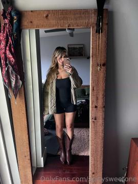 OnlyFans - Spicysweetone / @Spicysweetone Scene 137 — photo 3 of 20