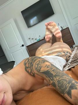 OnlyFans - Spicysweetone / @Spicysweetone Scene 138 — photo 1 of 20