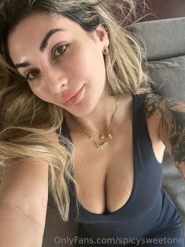 OnlyFans - Spicysweetone / @Spicysweetone Scene 140 — photo 15 of 20